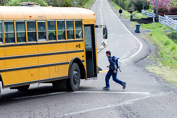 istock Don't be late for the bus! 172177487