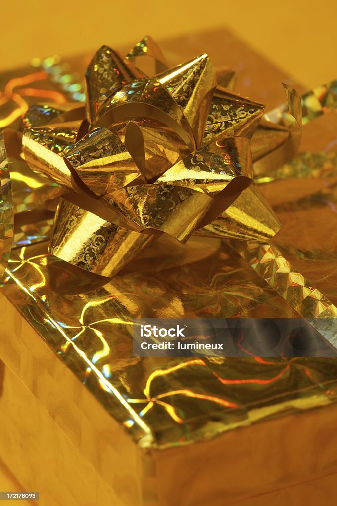 Golden de regalos - Foto de stock de Admiración libre de derechos