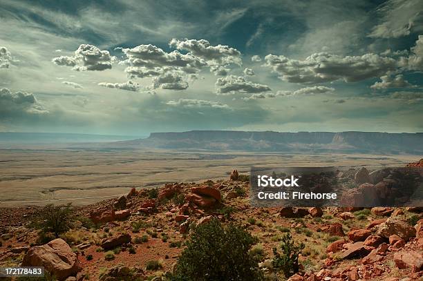 Piękne Canyon - zdjęcia stockowe i więcej obrazów Bez ludzi - Bez ludzi, Chmura, Dramatyczne niebo
