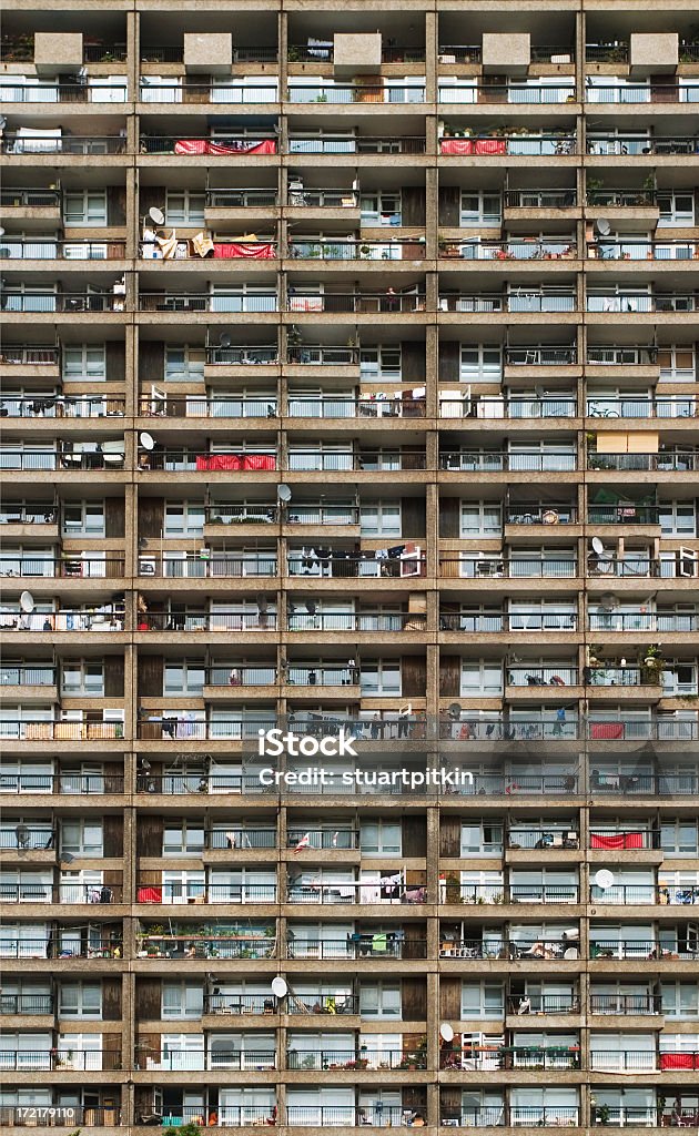 Torre residencial bloque - Foto de stock de Bloque - Forma libre de derechos