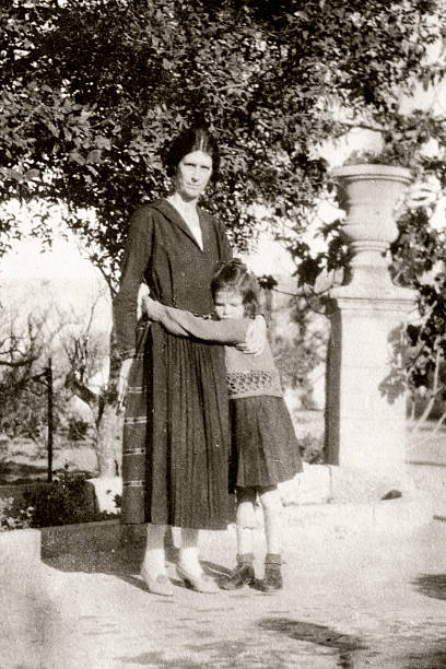 istock Mother and daughter 172179228