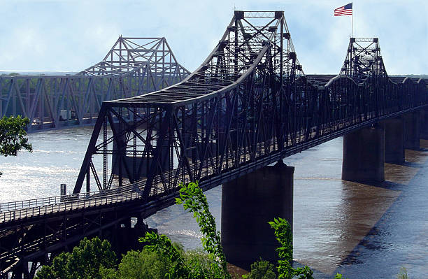 Rail Bridge Mississippi River This is the train bridge crossing the Mississippi River at Vicksburg MS. vicksburg stock pictures, royalty-free photos & images