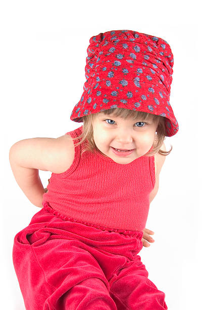 doce menina em vermelho - little girls fun lifestyle handcarves imagens e fotografias de stock