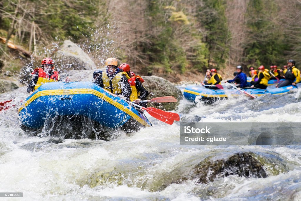 Wildwasser-Rafting - Lizenzfrei Floßfahrt Stock-Foto