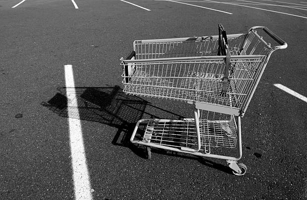 istock Abandoned Shopping Cart 172181884