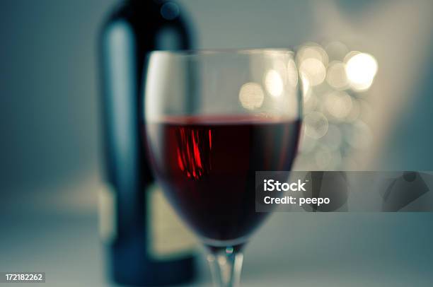 Photo libre de droit de Verre De Vin Rouge banque d'images et plus d'images libres de droit de Alcool - Alcool, Aliments et boissons, Blanc