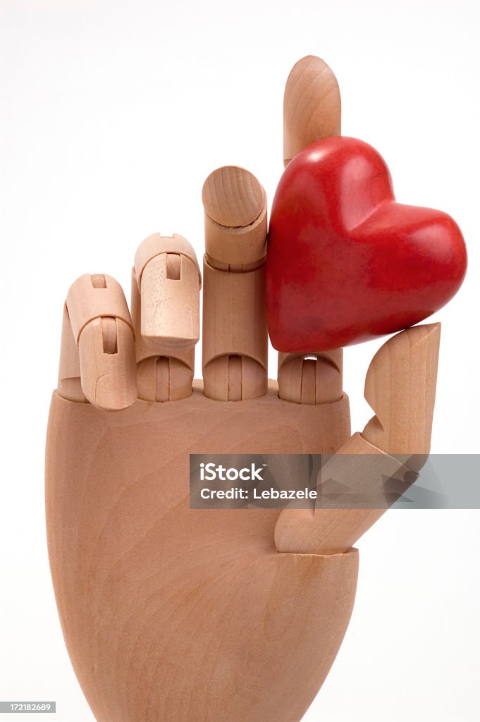 Сердце в руке - Стоковые фото Вертикальный роялти-фри