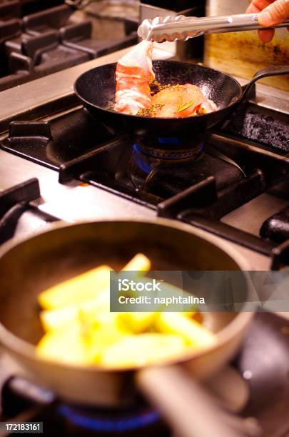 Foto de Frango Frito Pan e mais fotos de stock de Almoço - Almoço, Batata frita - Batatas Prontas, Batatas Prontas