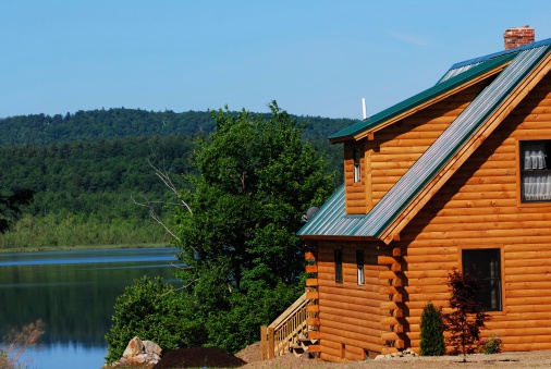 log cabin on the lake