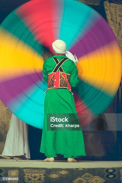 Giro Sufí Foto de stock y más banco de imágenes de Culturas - Culturas, Bailar, Colorido
