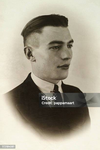 Retrato De Hombre Joven En La 30 A Foto de stock y más banco de imágenes de 1930 - 1930, Retrato, 1930-1939