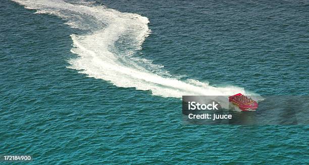 Perno En El Blue Foto de stock y más banco de imágenes de Actividad - Actividad, Agua, Aventura