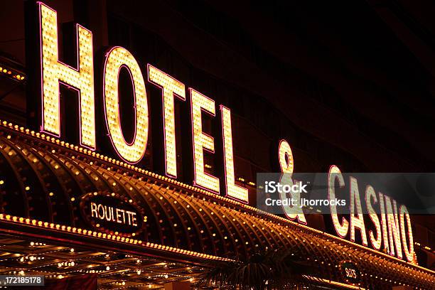 Hotel Und Casino In Neonfarben Stockfoto und mehr Bilder von Hotel - Hotel, Kasino, Farbbild