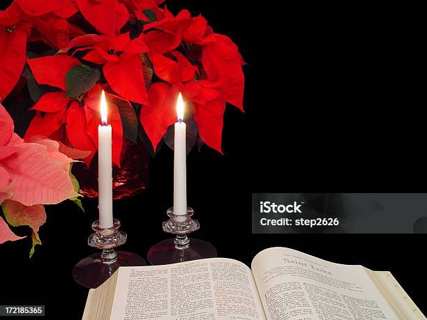 Natale Scripture - Fotografie stock e altre immagini di Candela - Attrezzatura per illuminazione - Candela - Attrezzatura per illuminazione, Natale, Stella di Natale