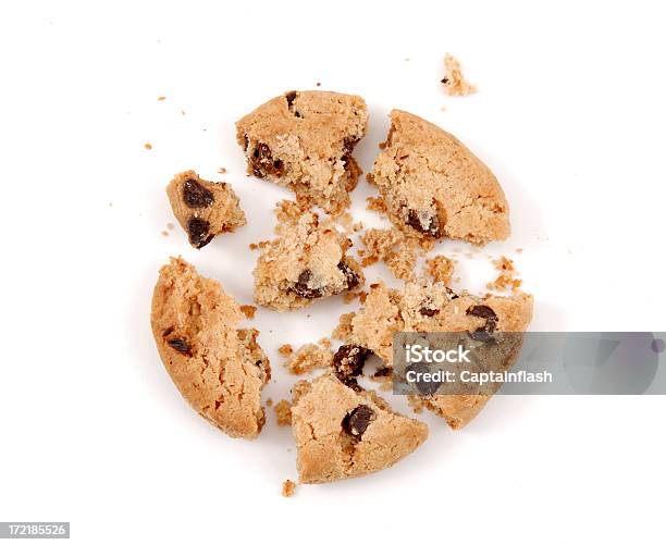Rotto Cookie - Fotografie stock e altre immagini di Biscotto secco - Biscotto secco, Rotto, Briciola
