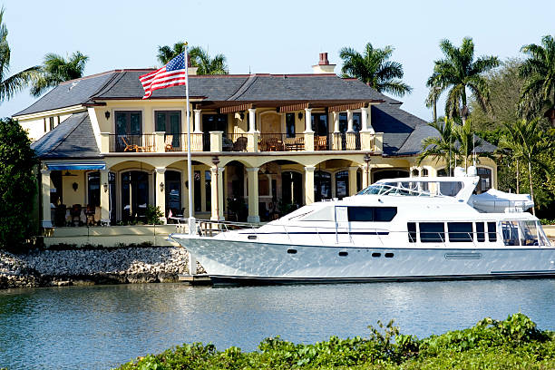 ラグジュアリーな生活空間 - florida naples florida house residential structure ストックフォトと画像