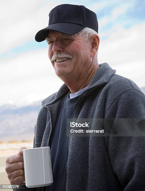 Kaffee Am Morgen Stockfoto und mehr Bilder von Aktiver Lebensstil - Aktiver Lebensstil, Aktiver Senior, Alter Erwachsener