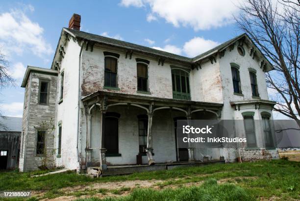 Correcção Topo - Fotografias de stock e mais imagens de Abandonado - Abandonado, Acabado, Antigo