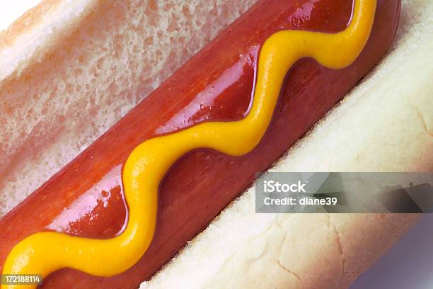 Hot Dog Con Senape - Fotografie stock e altre immagini di Calore - Concetto - Calore - Concetto, Carne, Cibi e bevande