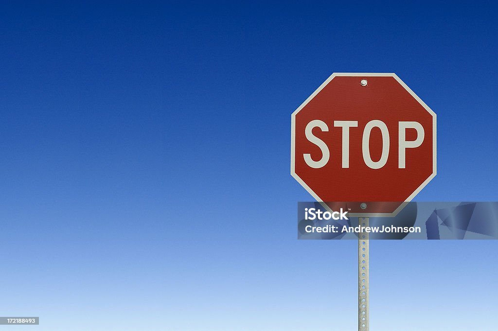 Sinal de Parar - Foto de stock de Stop - placa em inglês royalty-free