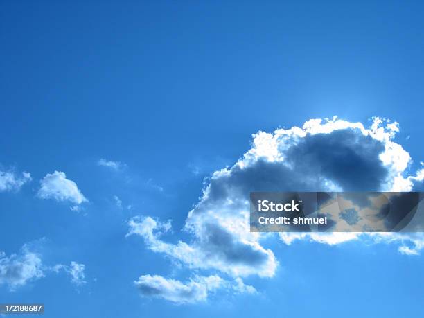 Foto de Tungstênio Céu Azul Com Nuvens2 e mais fotos de stock de Azul - Azul, Cena de tranquilidade, Cor Vibrante