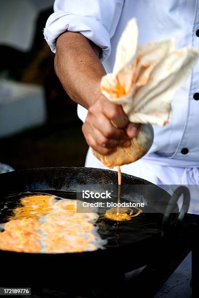 Indian De Cozinhado - Fotografias de stock e mais imagens de Braço Humano - Braço Humano, Chefe de Cozinha, Comida