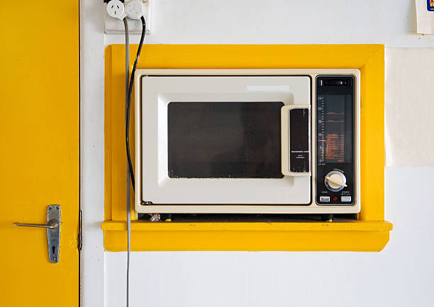 Vintage Microwave Oven Stock Photo - Download Image Now - Microwave, Retro  Style, Old-fashioned - iStock