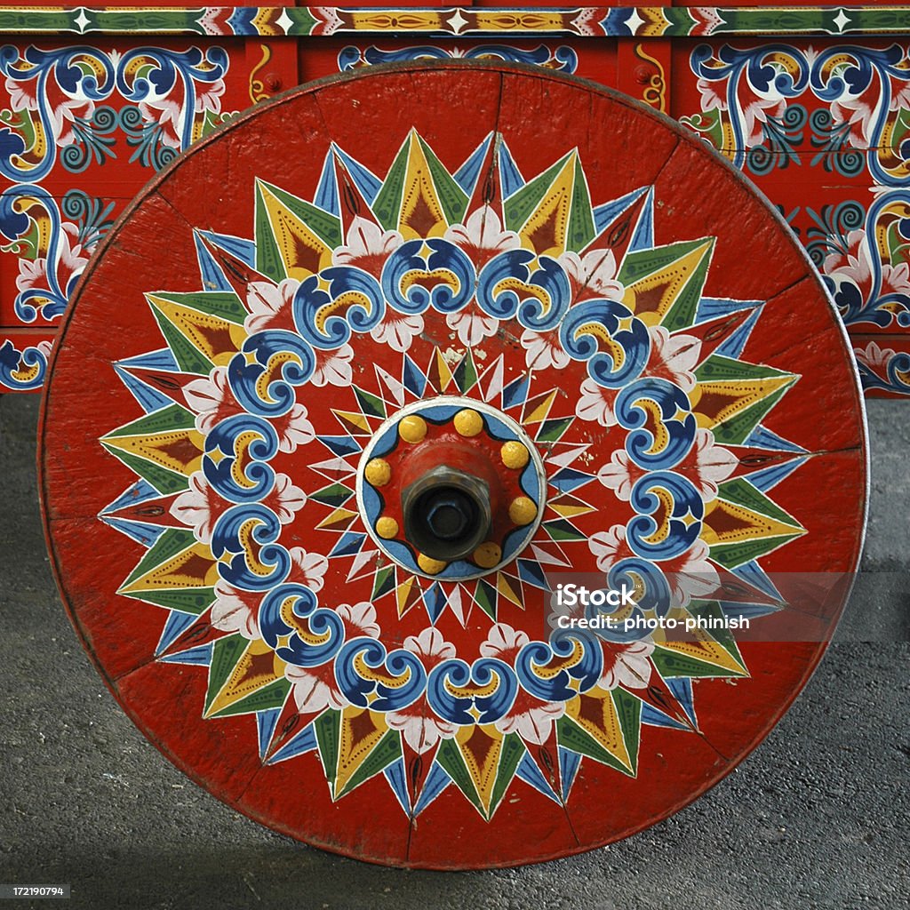 Roda de cores vivas pintados coffee cart - Foto de stock de Costa Rica royalty-free