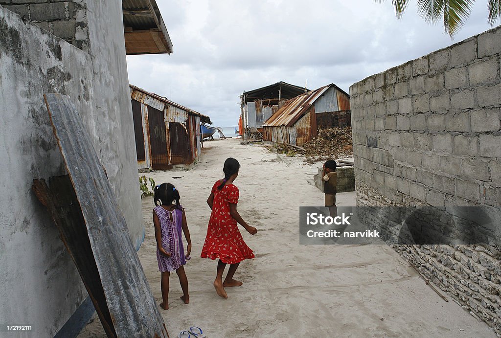 Crianças em Maldivas - Royalty-free Bairro de Lata Foto de stock