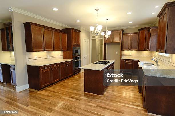 Interior De Cocina Foto de stock y más banco de imágenes de Armario - Armario, Arquitectura, Belleza