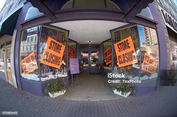 Almacenar Salir De Negocios Foto de stock y más banco de imágenes de Boutique - Boutique, Carolina del Norte - Estado de los EE. UU., Cerrado