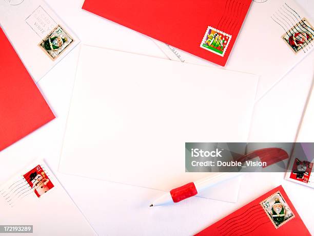 Foto de Vermelho E Branco De Fronteira De Natal Mensagem Em Branco Envelope Ao Redor E Caneta e mais fotos de stock de Boneco de Neve