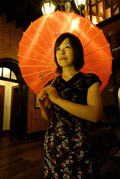 東洋のポートレート - parasol umbrella asian ethnicity asian culture ストックフォトと画像