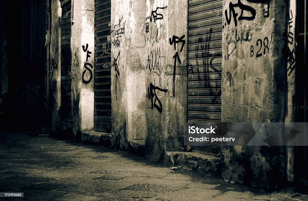 backstreet - Zbiór zdjęć royalty-free (Graffiti)
