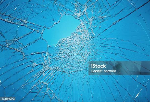 プロークンブルーのガラス - ガラスのストックフォトや画像を多数ご用意 - ガラス, 壊す, 窓