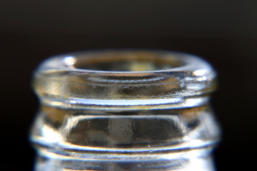The very top of a glas bottle.EOS 10D