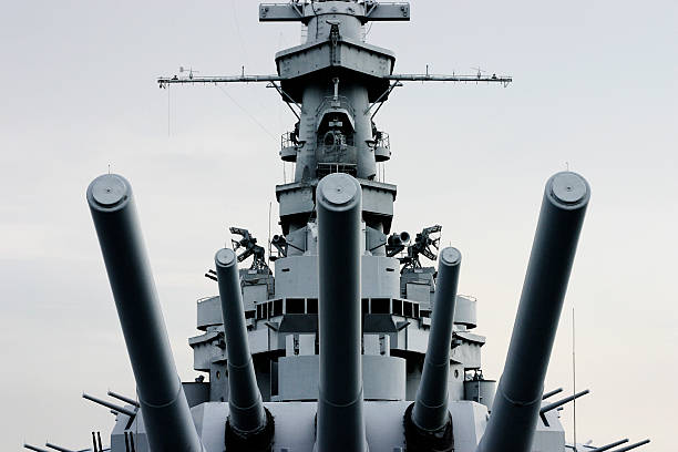 batalha naval u.s.s. alabama (retro imagem tratamento - gunship imagens e fotografias de stock