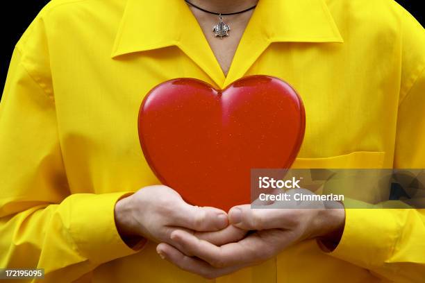 Foto de Tudo O Que Você Precisa É Amor e mais fotos de stock de Admiração - Admiração, Adulto, Amarelo