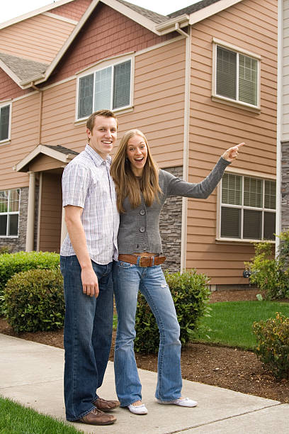 istock excited to be house shopping 172195457