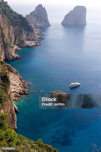 岩の海岸 - イタリアのストックフォトや画像を多数ご用意 - イタリア, イタリア文化, カプリ島