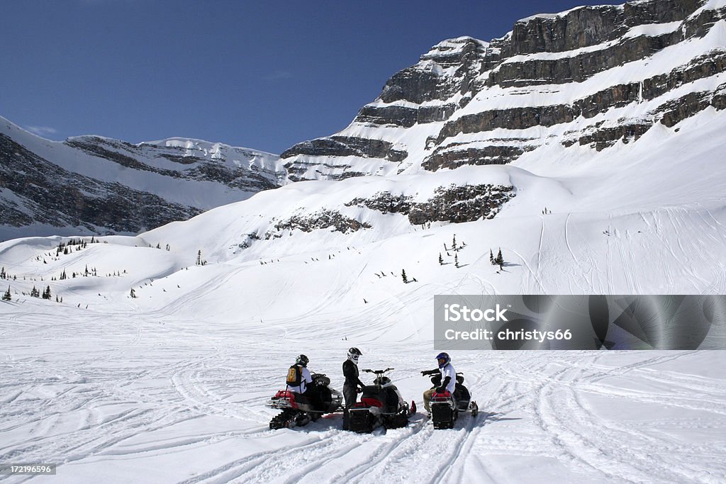 Backcountry de nieve - Foto de stock de Motoesquí libre de derechos