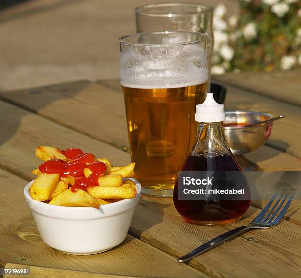 ビールとチップです - アルコール飲料のストックフォトや画像を多数ご用意 - アルコール飲料, グラス, コレステロール