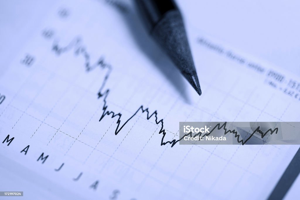 証券チャート - 株式市場のロイヤリティフリーストックフォト