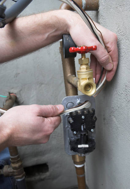 istock Wire Nut Wiring Electrical Home Repair Valve Wires Electricity 172197830