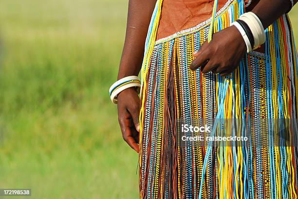 Barabaig Abito Con Perline Lago Manyara Tanzania - Fotografie stock e altre immagini di Tanzania - Tanzania, Tradizione, Africa