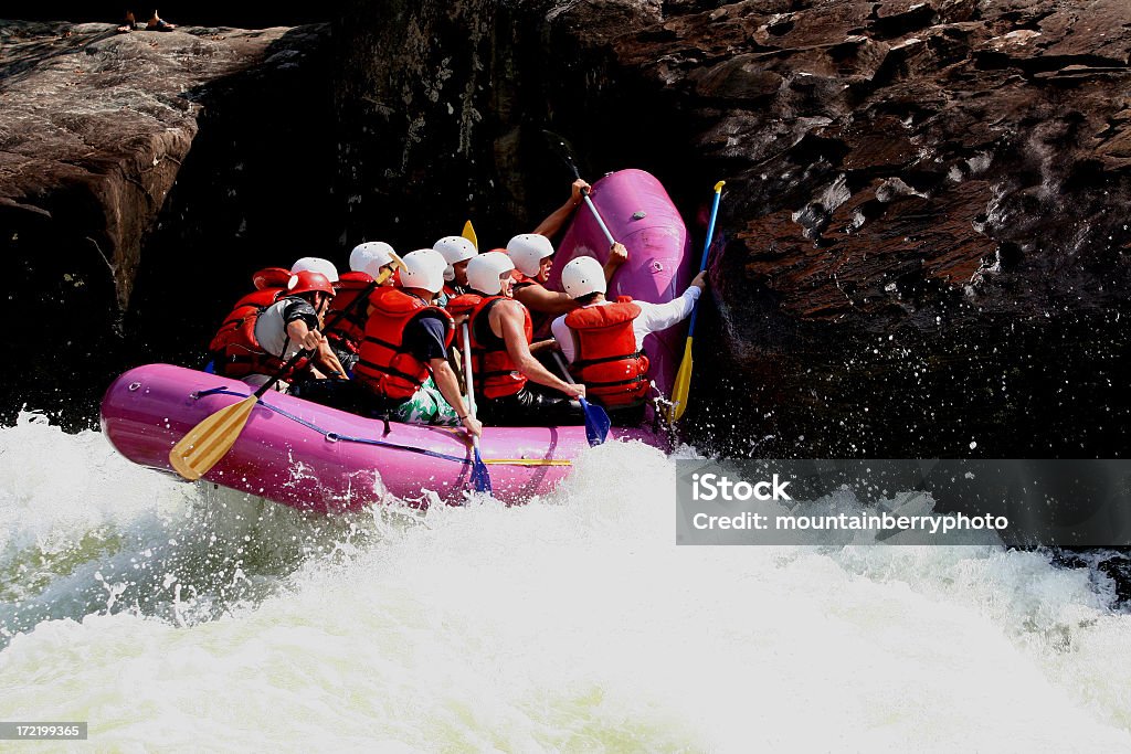 Difícil de água - Foto de stock de Rafting em Águas Selvagens royalty-free