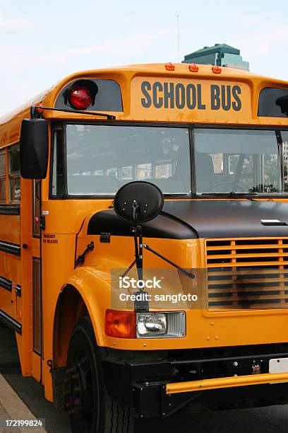 Foto de Ônibus Escolar e mais fotos de stock de Amarelo - Amarelo, Destino turístico, Escola