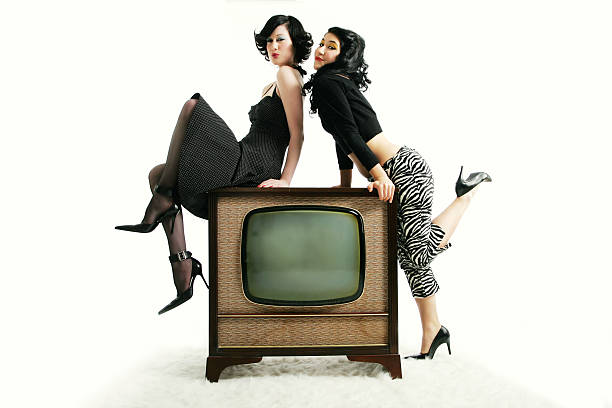 istock Kitsch serie : Women and Retro Tv 172200360