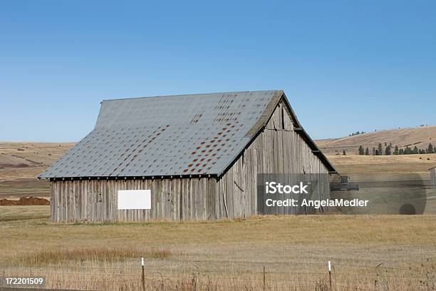 Old Barn Stockfoto und mehr Bilder von Alt - Alt, Bauwerk, Blau