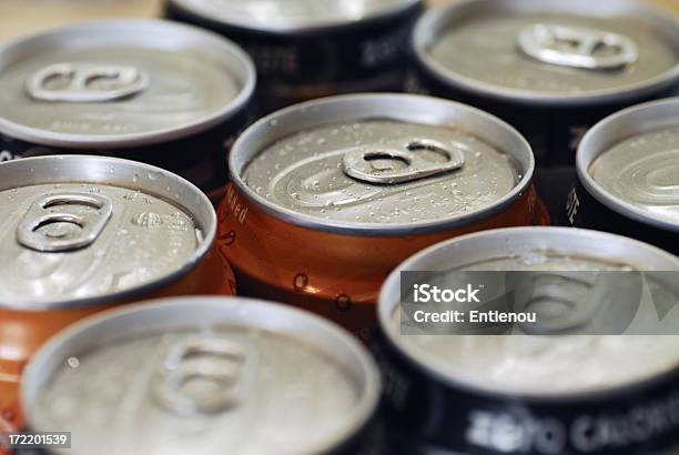 Actualizar As Latas De Soda Paisagem - Fotografias de stock e mais imagens de Cerveja - Cerveja, Lata - Recipiente, Alumínio